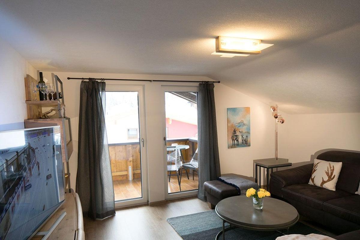 Appartement Zill Tux Eksteriør bilde